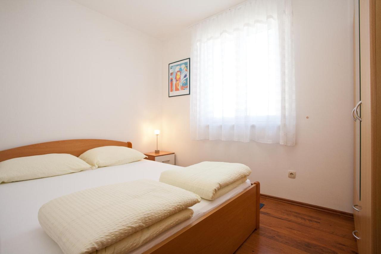 Apartments Glibo Near The Sea And Town Center! Krk Town Exteriér fotografie