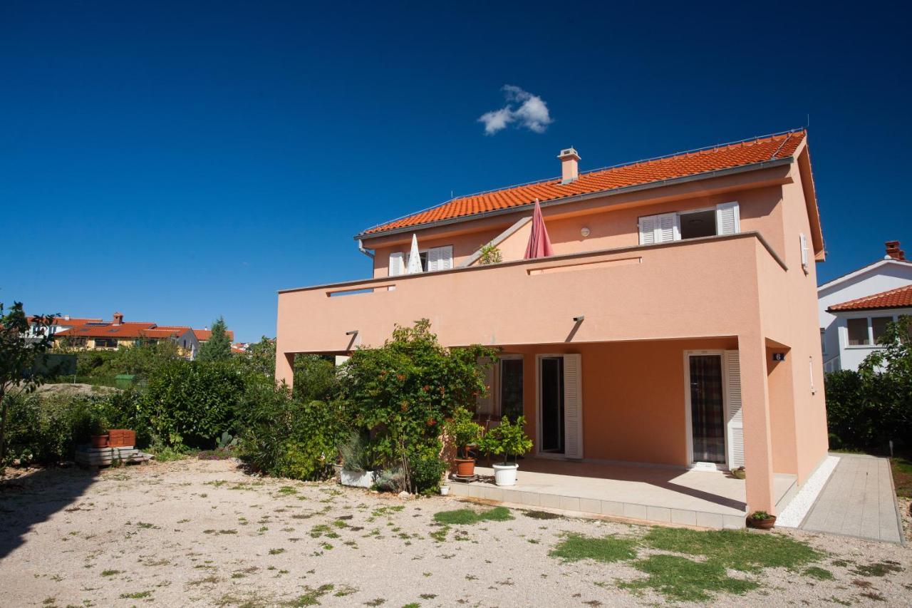 Apartments Glibo Near The Sea And Town Center! Krk Town Exteriér fotografie